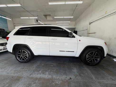 Used 2019 Jeep Grand Cherokee 4WD Trailhawk image 8
