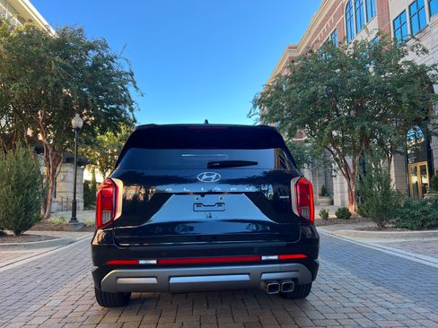 Used 2023 Hyundai Palisade Limited image 7