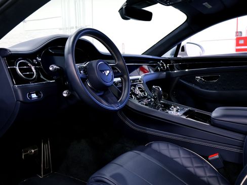 Used 2021 Bentley Continental GT Mulliner AWD/4WD image 26