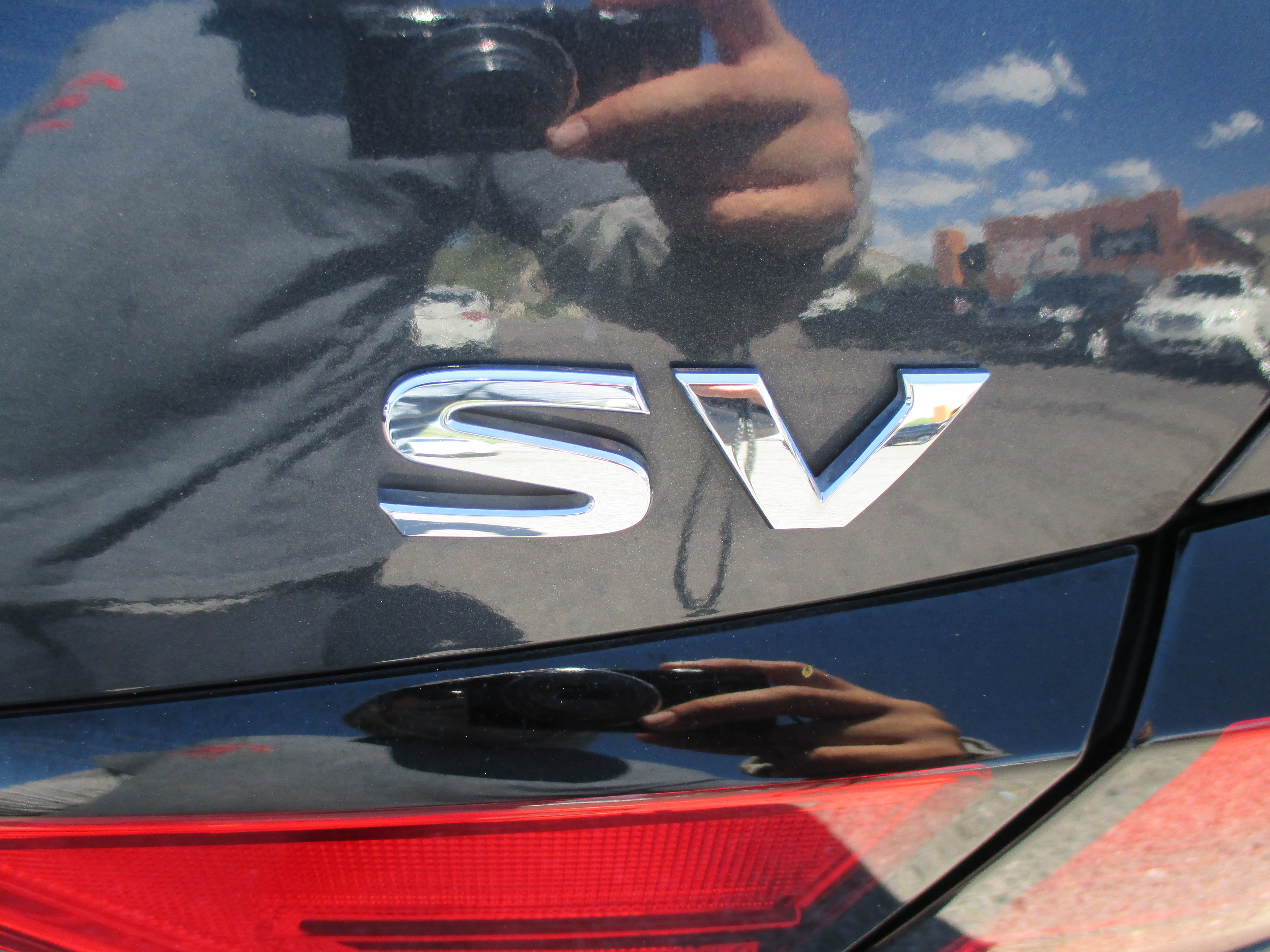 Used 2019 Nissan Altima 2.5 SV Sedan 4D FWD image 12