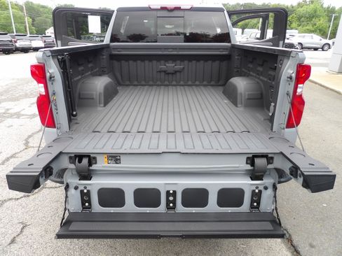 Used 2025 Chevrolet Silverado 1500 4x4 Crew Cab ZR2 image 20