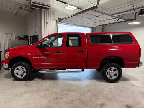 Used 2006 Dodge Ram 2500 Truck 4x4 Quad Cab image 10