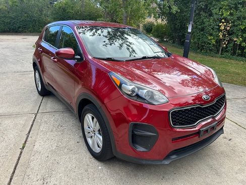 Used 2018 Kia Sportage LX image 4