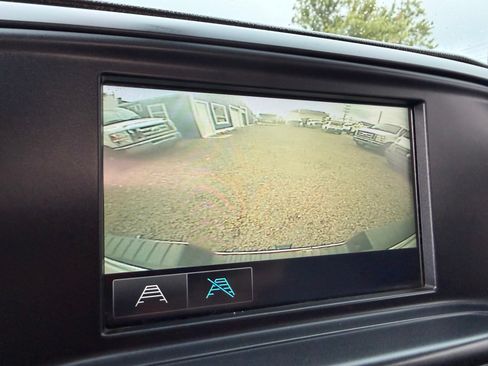 Used 2018 Chevrolet Silverado 2500 4x4 Crew Cab image 13