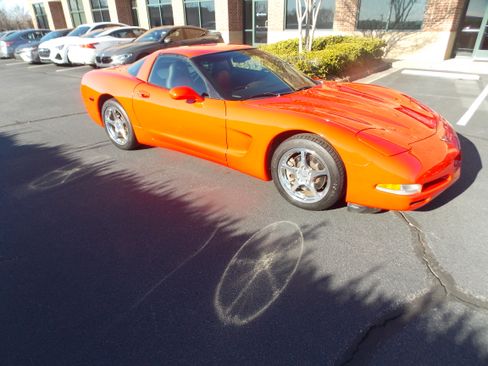 Used 1999 Chevrolet Corvette image 3