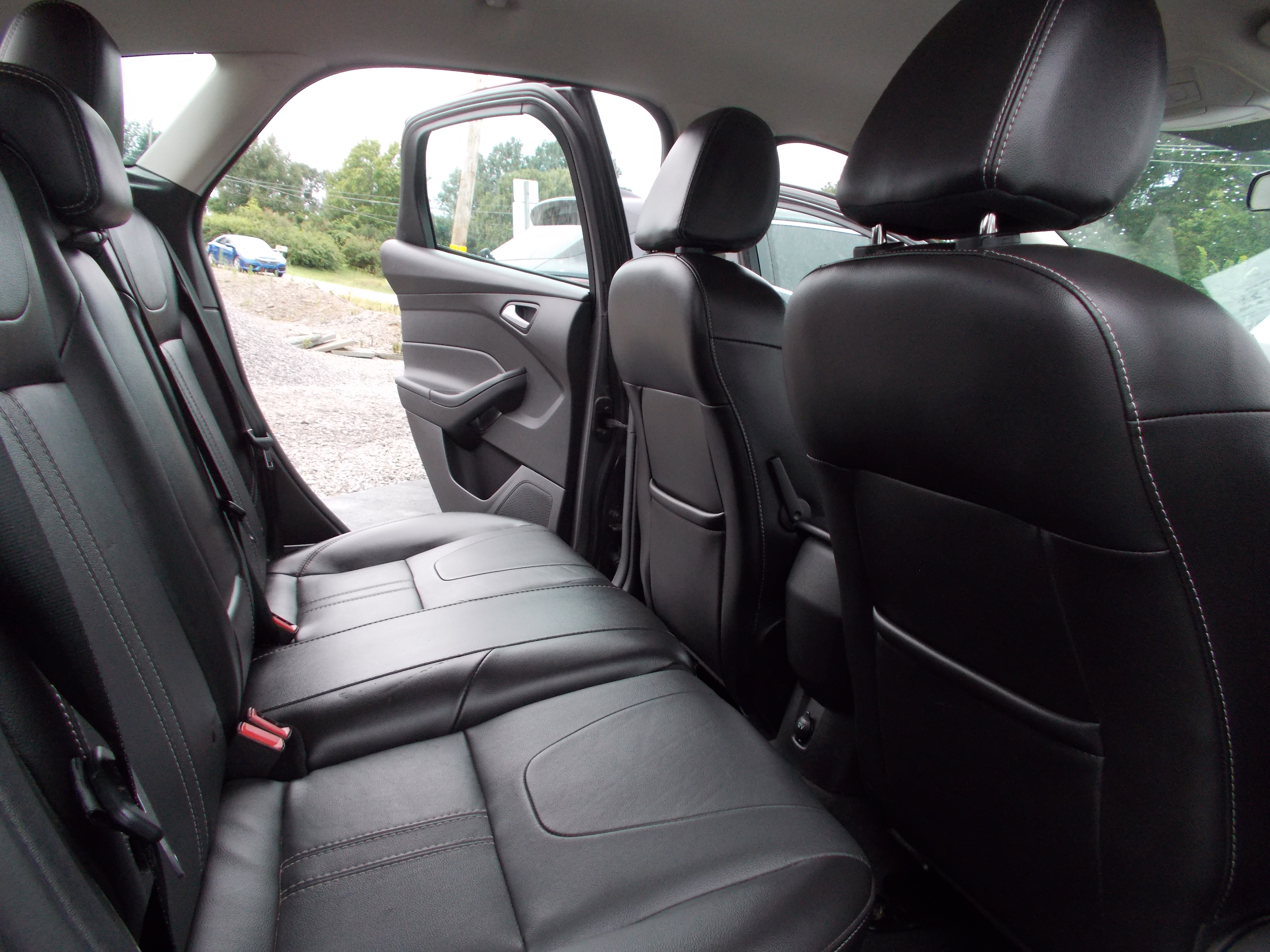 Used 2014 Ford Focus SE Hatchback FWD image 21