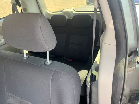 Used 2008 Dodge Grand Caravan SE FWD image 8