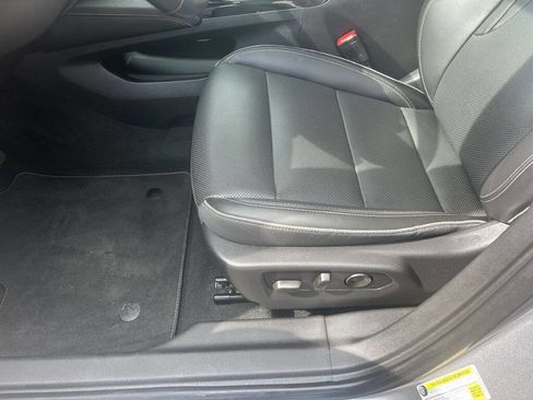 Used 2021 Buick Envision Essence image 12