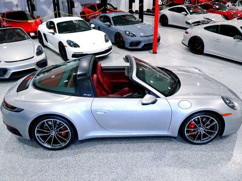 Used 2021 Porsche 911 Targa 4S AWD/4WD image 13