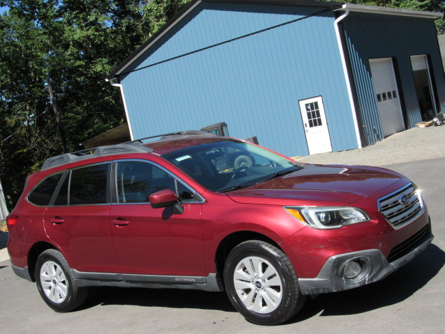 Used 2016 Subaru Outback 2.5i Premium AWD/4WD image 13