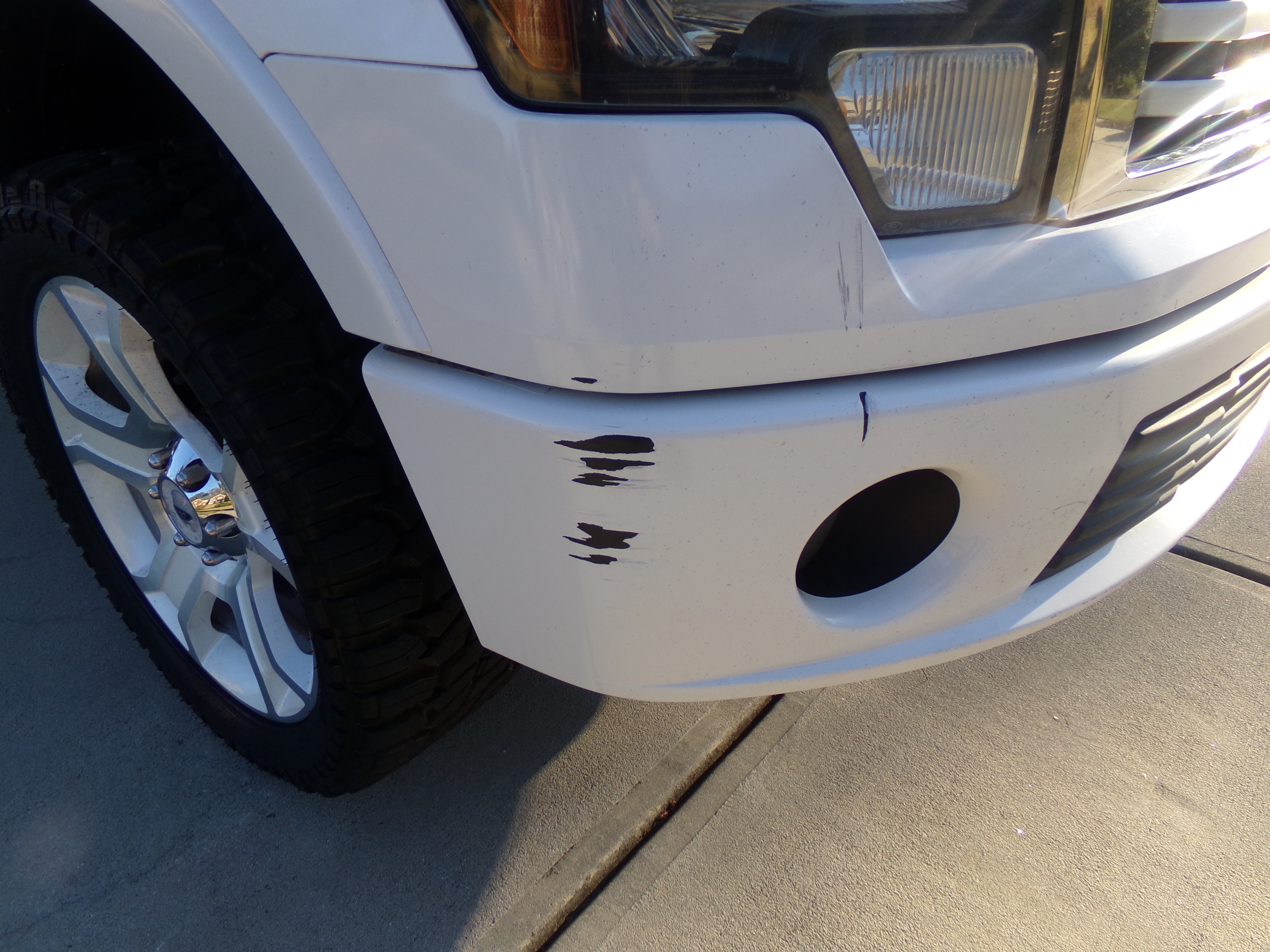 Used 2011 Ford F150 Lariat Limited AWD/4WD image 9