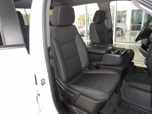 Used 2024 Chevrolet Silverado 1500 Custom Trail Boss image 25