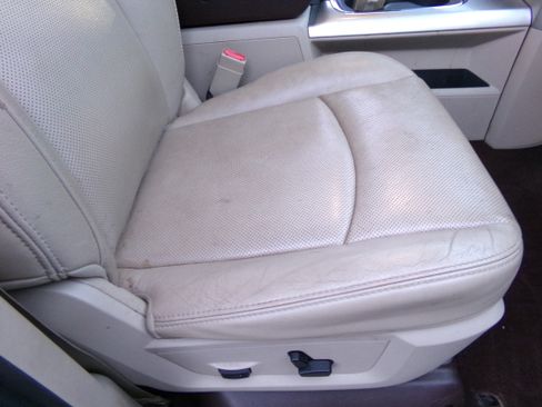 Used 2016 RAM 1500 Laramie image 12