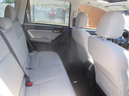 Used 2018 Subaru Forester 2.5i Premium AWD/4WD image 13