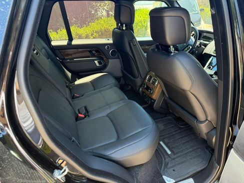 Used 2018 Land Rover Range Rover Supercharged AWD/4WD image 4