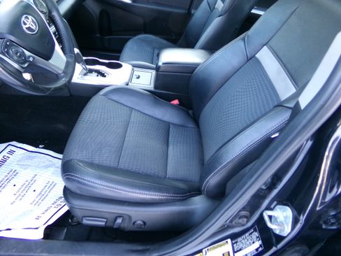 Used 2012 Toyota Camry SE image 11