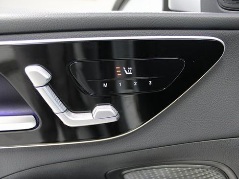 Used 2023 Mercedes-Benz C 300 image 19