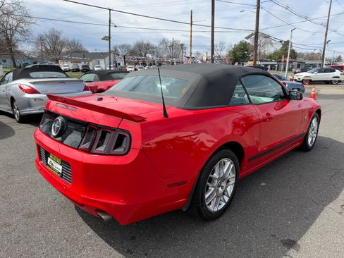 Used 2014 Ford Mustang Premium image 35