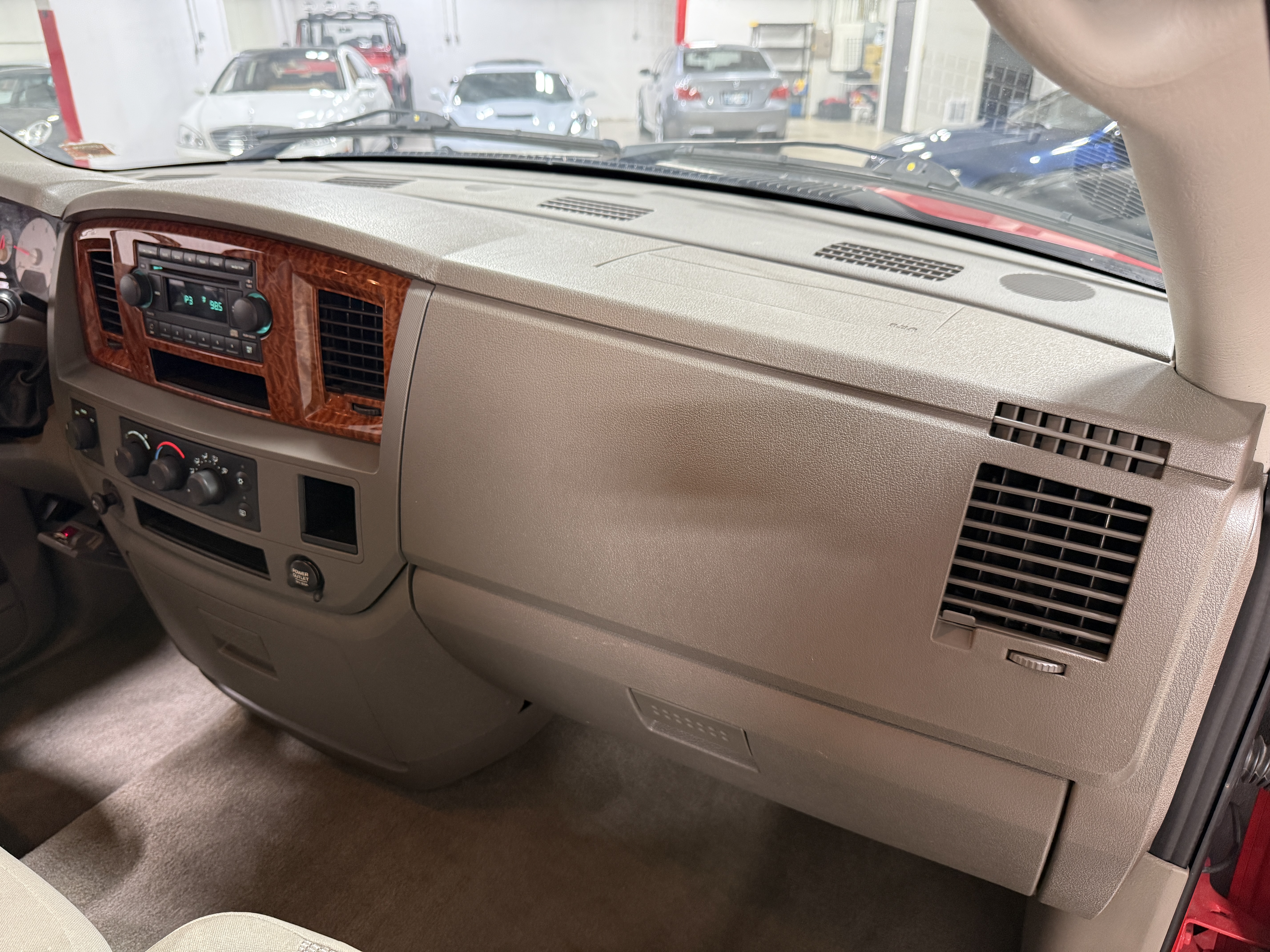 Used 2006 Dodge Ram 2500 Truck 4x4 Quad Cab image 21
