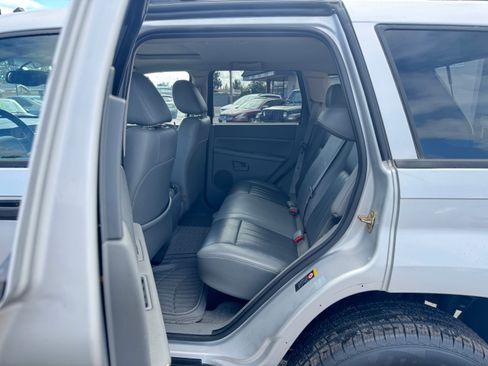 Used 2005 Jeep Grand Cherokee Laredo image 19