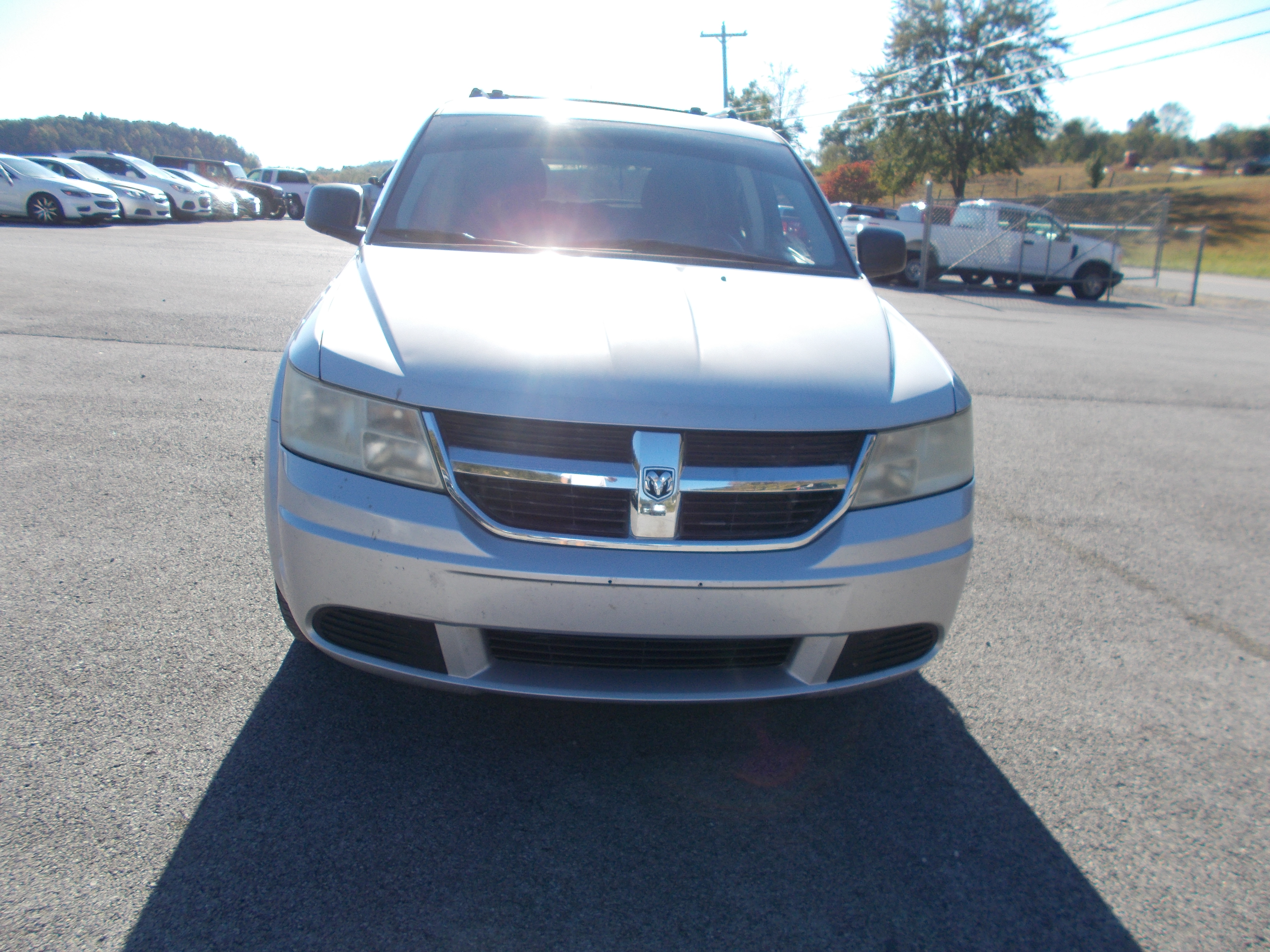Used 2010 Dodge Journey 2WD SE image 2