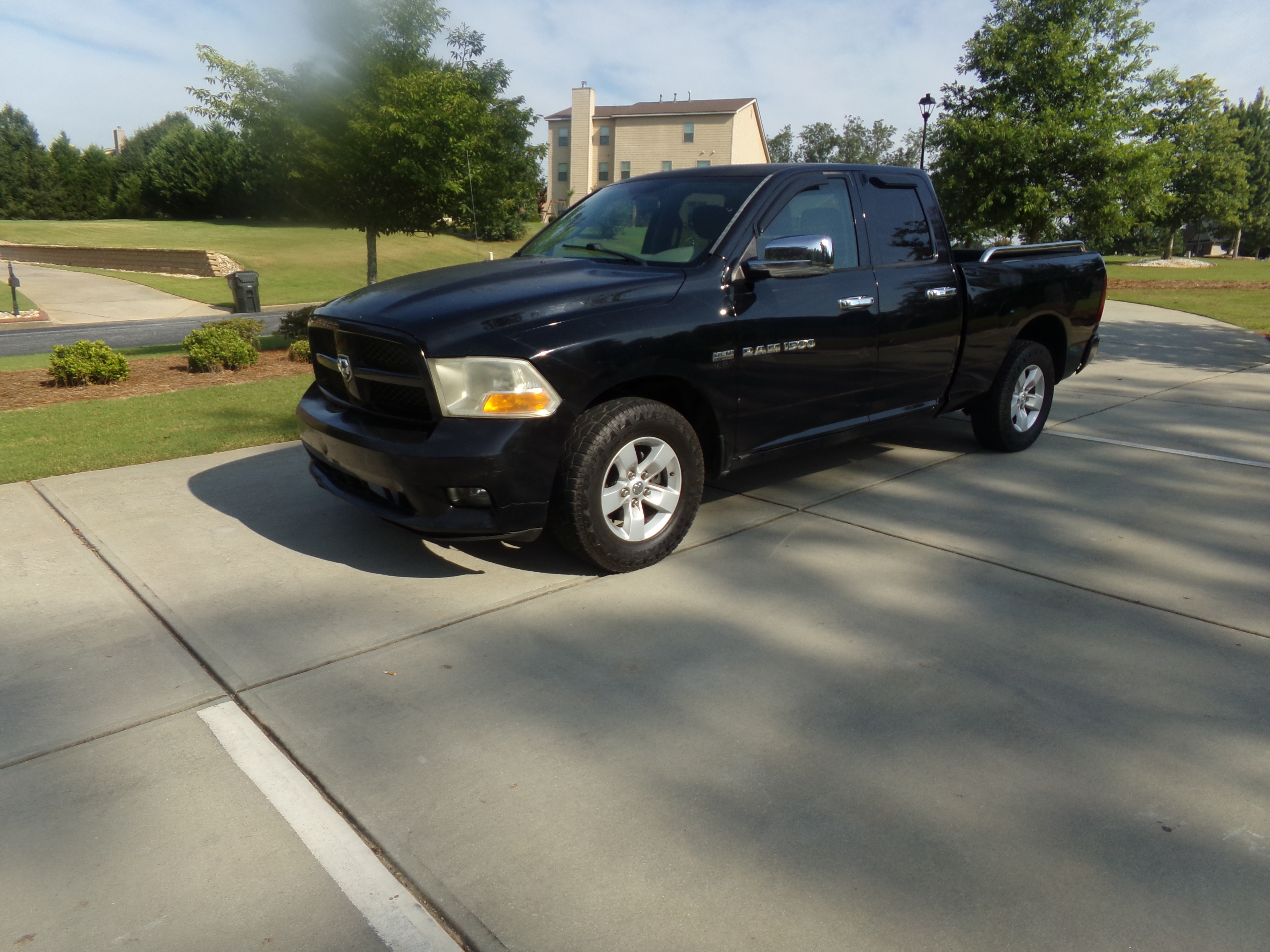 Used 2012 RAM 1500 2WD Quad Cab ST image 1