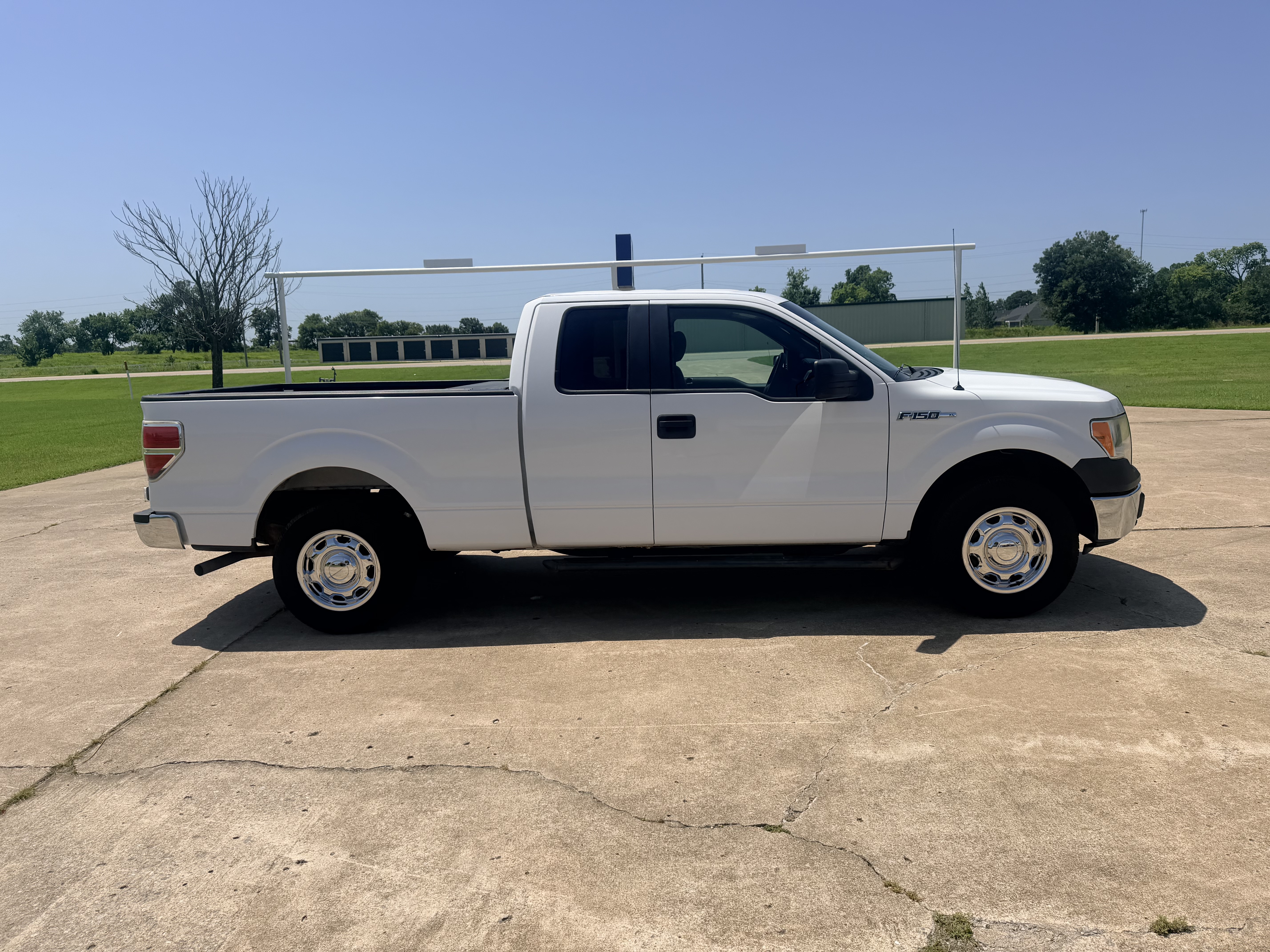 Used 2014 Ford F150 4x4 Regular Cab XL image 4