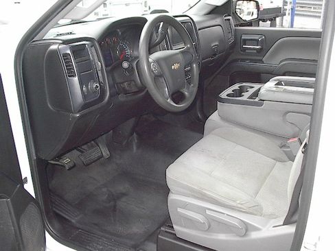 Used 2018 Chevrolet Silverado 2500 W/T RWD image 16