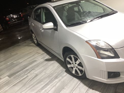 Used 2012 Nissan Sentra SR image 2