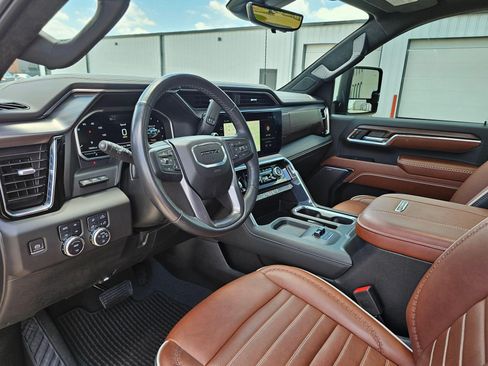 Used 2024 GMC Sierra 3500 4x4 Crew Cab Denali Ultimate image 26