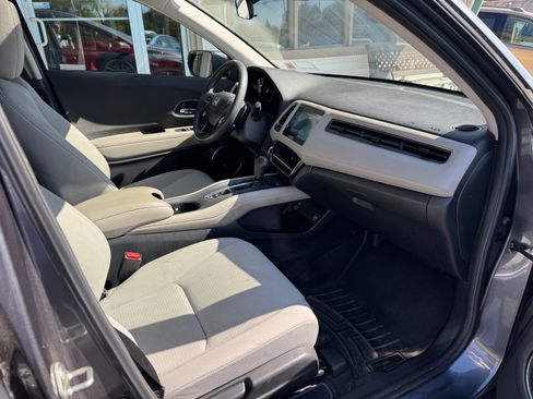 Used 2019 Honda HR-V EX image 14