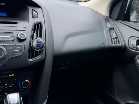 Used 2015 Ford Focus SE image 55