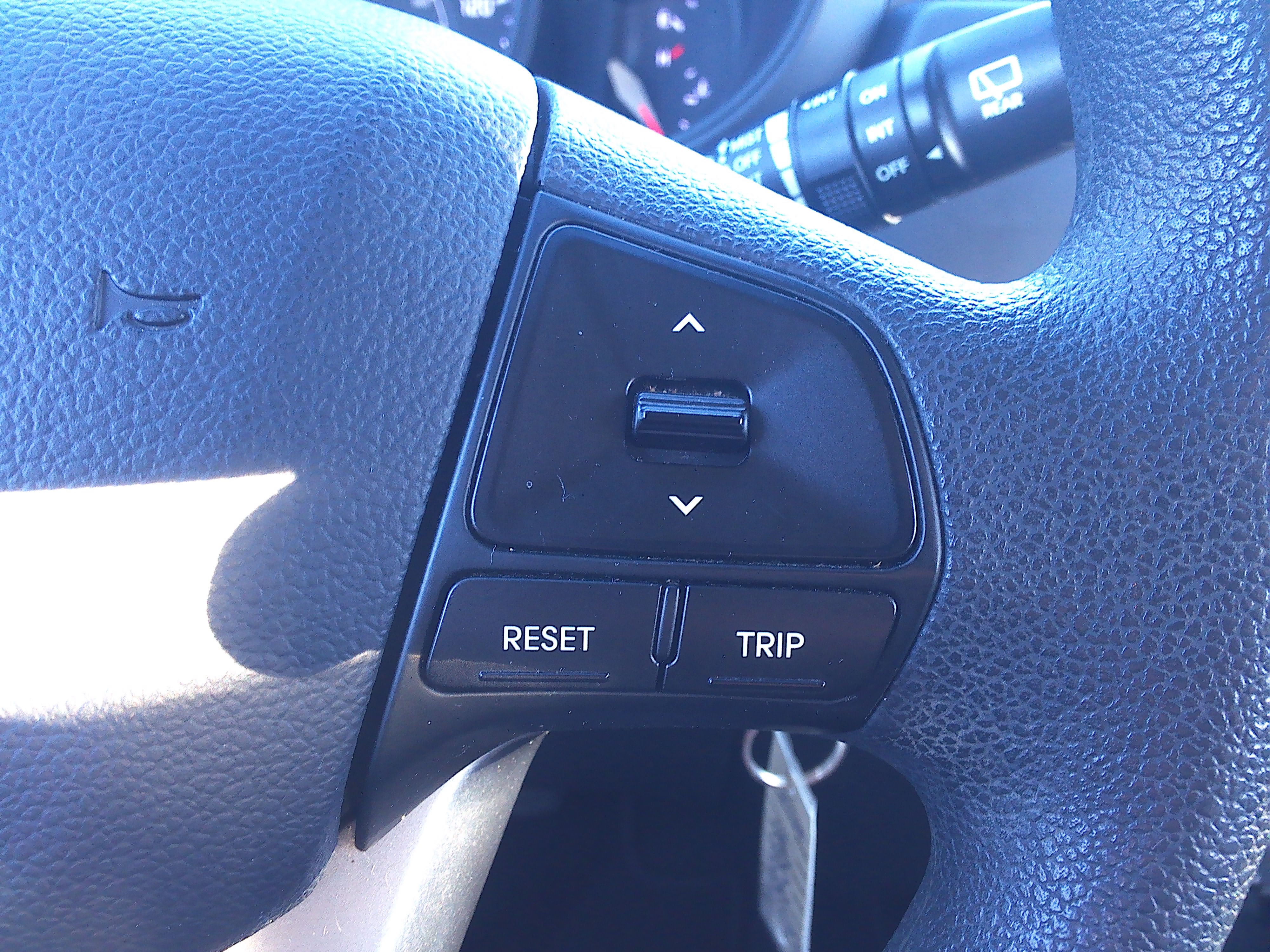 Used 2015 Kia Rio LX Hatchback FWD image 25