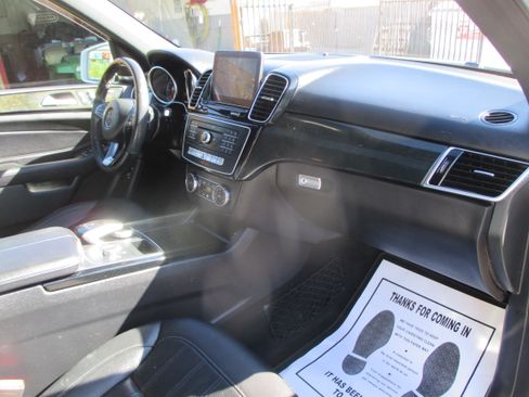 Used 2017 Mercedes-Benz GLE 350 image 3