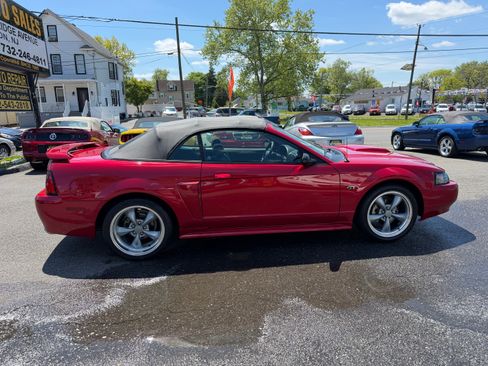 Used 2001 Ford Mustang GT Convertible RWD image 36