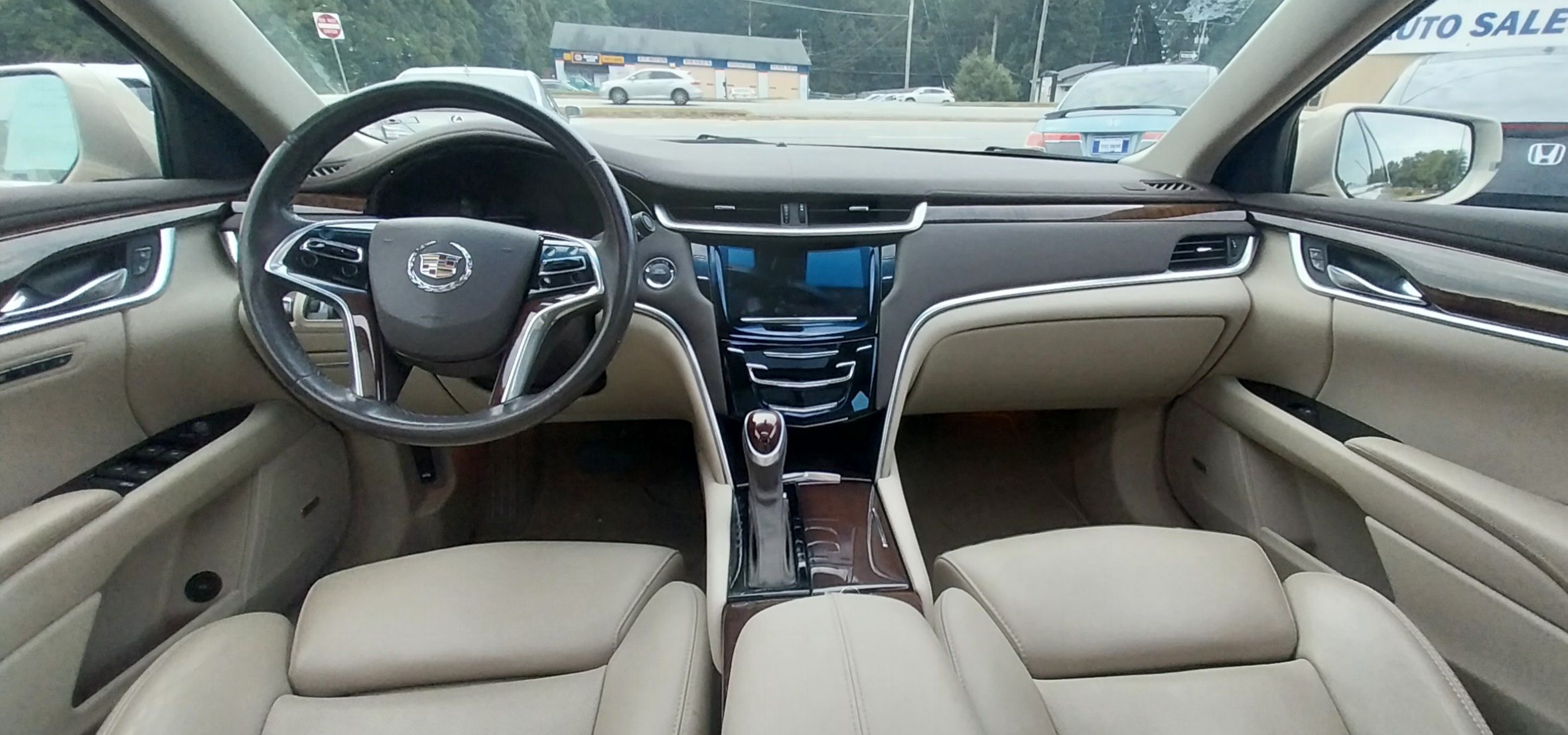 Used 2013 Cadillac XTS Luxury FWD image 11