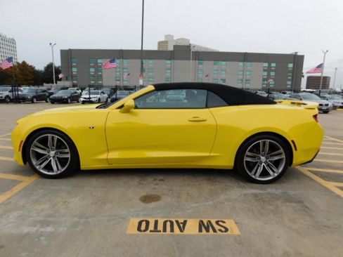Used 2017 Chevrolet Camaro LT image 6