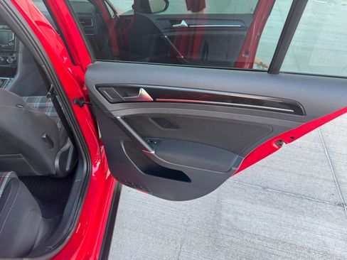 Used 2017 Volkswagen GTI Sport image 36