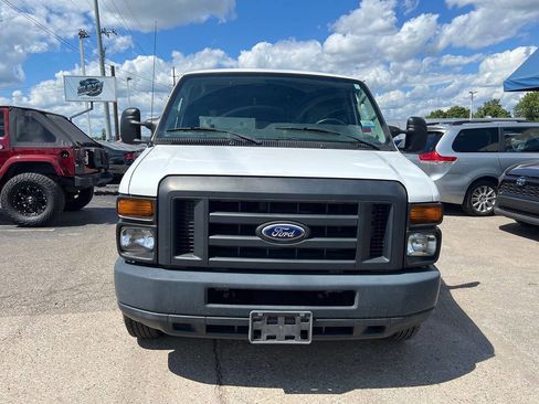 Used 2014 Ford E-350 and Econoline 350 image 4