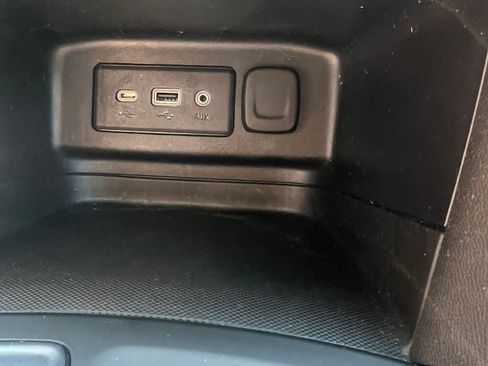 Used 2020 Chevrolet Equinox LT image 12