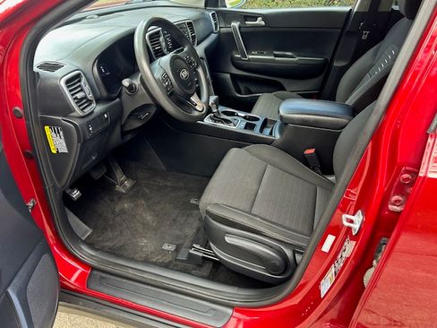 Used 2018 Kia Sportage LX image 8