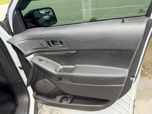 Used 2014 Ford Explorer 4WD Police Interceptor image 25
