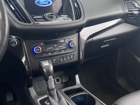 Used 2018 Ford Escape Titanium image 7