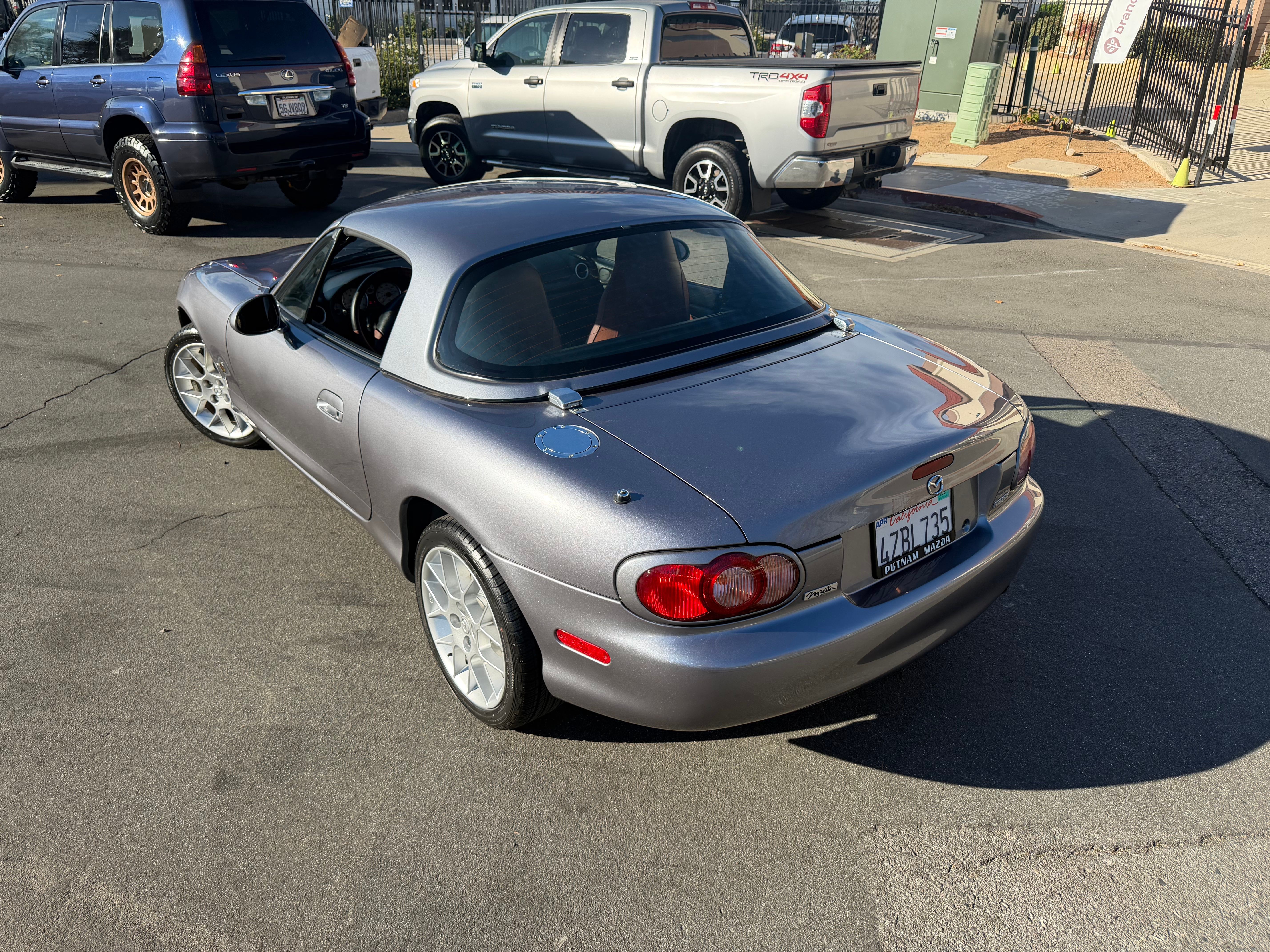 Used 2002 MAZDA MX-5 Miata LS RWD image 8