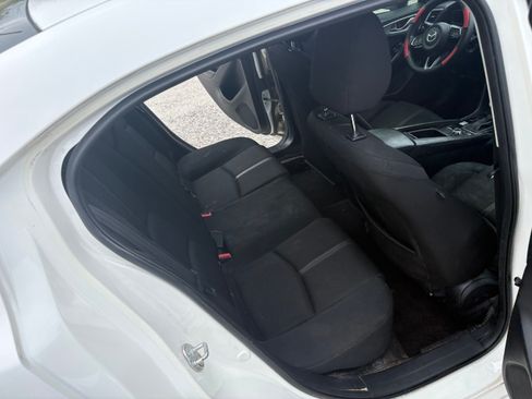 Used 2018 MAZDA MAZDA3 S FWD Sedan 2.5L 4-Cyl image 8