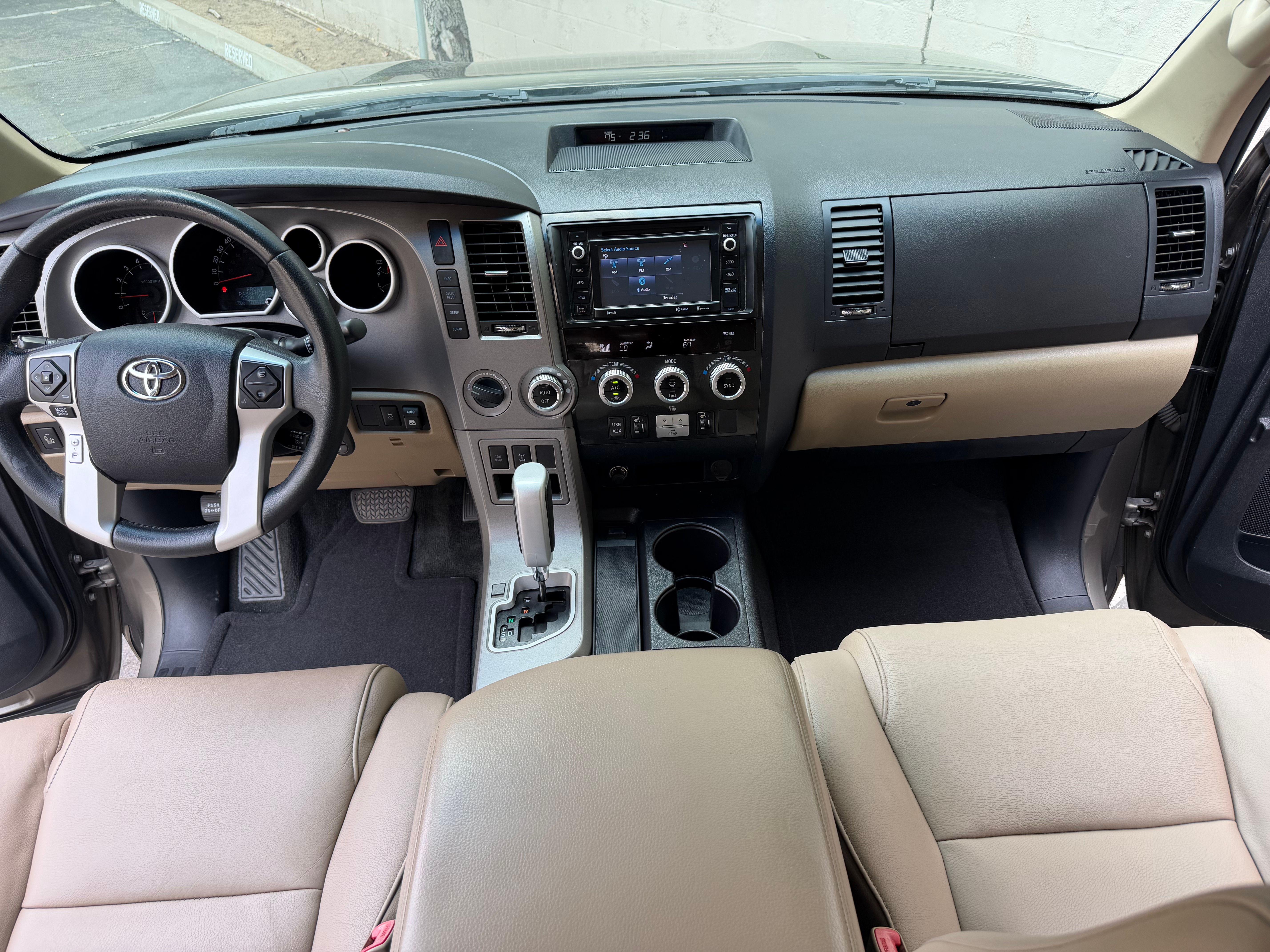 Used 2017 Toyota Sequoia Limited AWD/4WD image 29