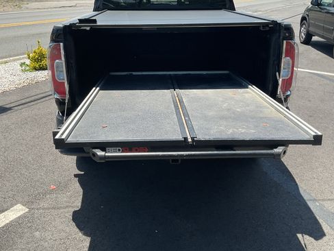 Used 2018 GMC Canyon 4x4 Crew Cab Denali image 9