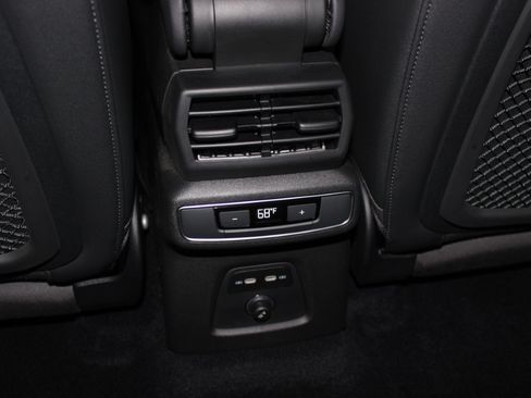 Used 2023 Audi Q4 e-tron Premium Plus image 37