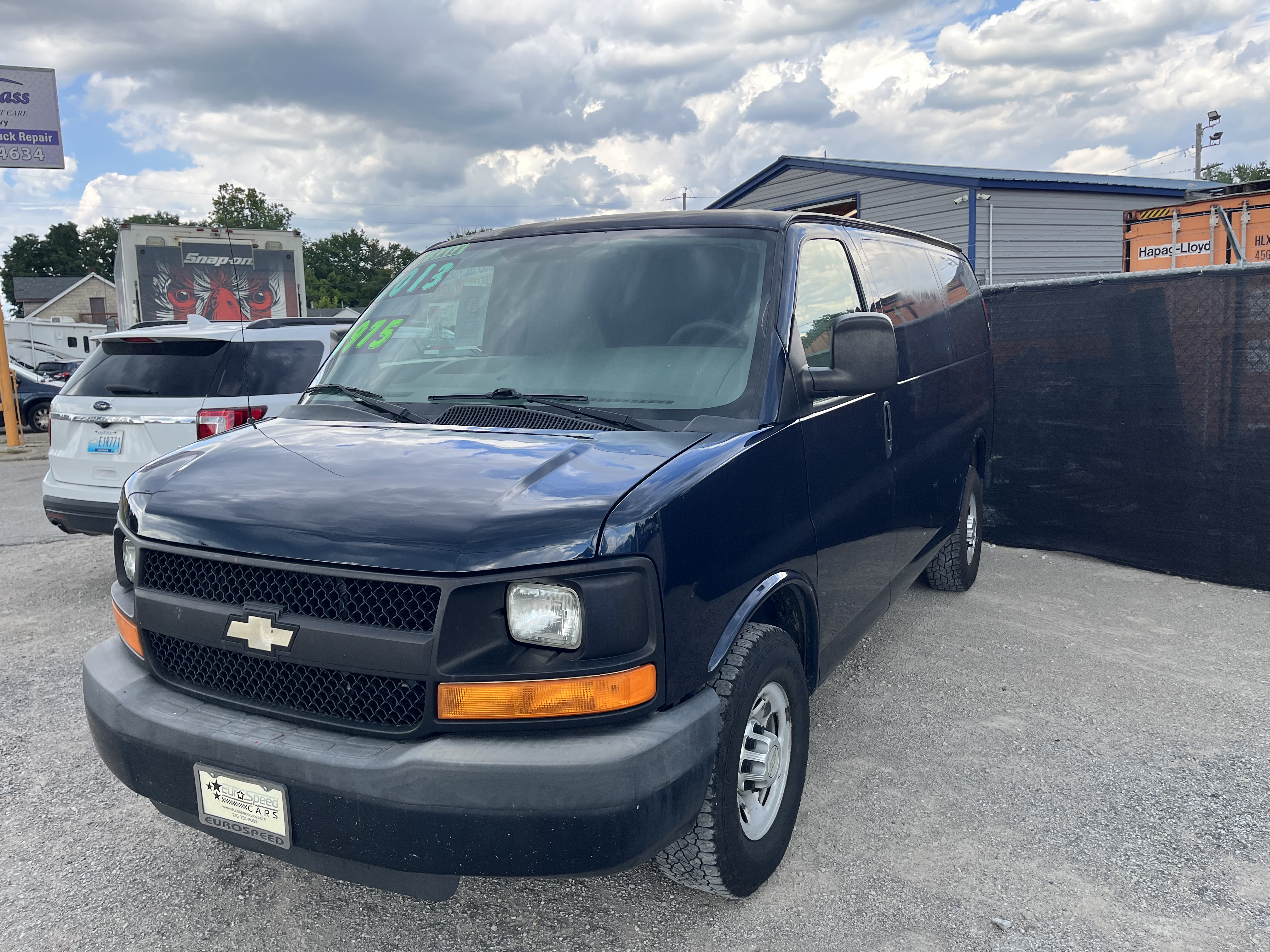 Used 2013 Chevrolet Express 2500 RWD image 1