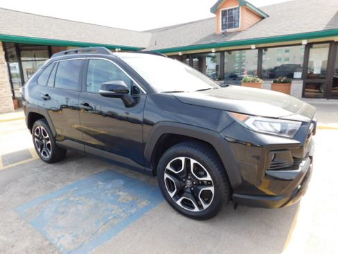 Used 2021 Toyota RAV4 Adventure image 2